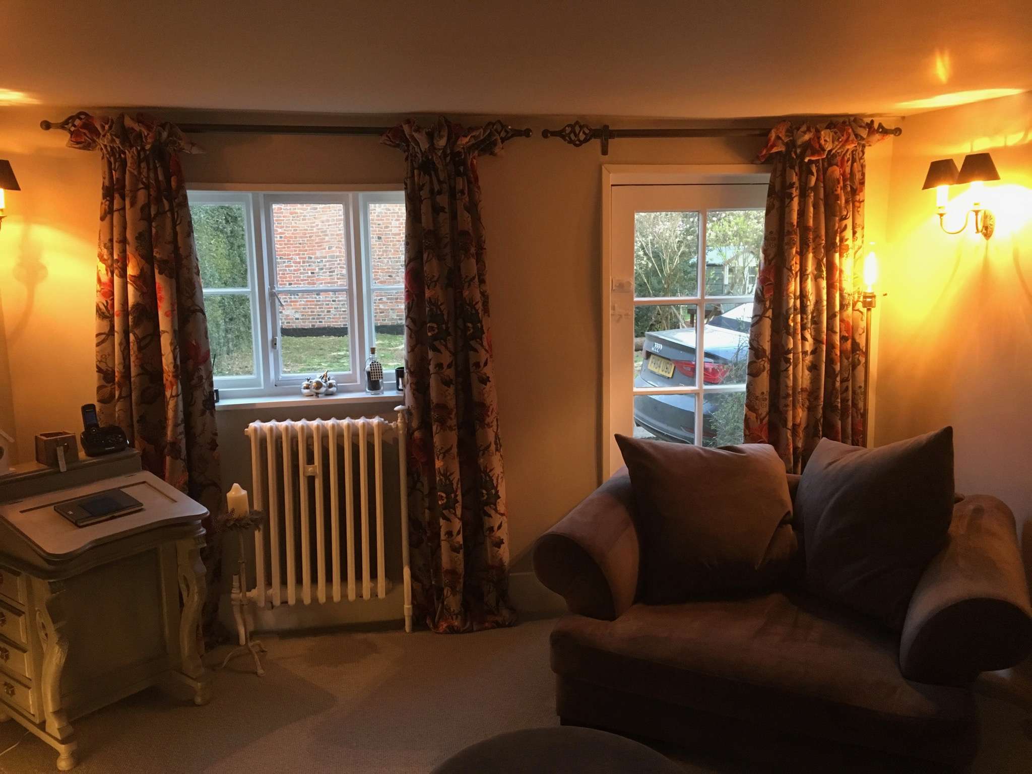Cottage pleat